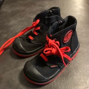 Palladium Toddler Boots size6